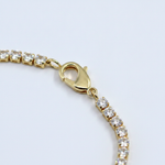 צמיד טניס - detail closeup