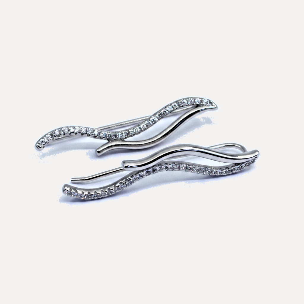 עגילי כסף גלים משובצים - flat lay