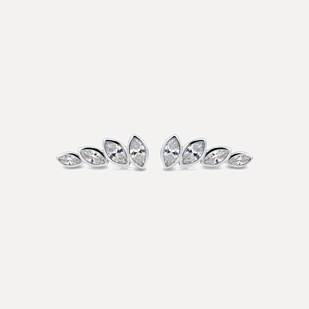 עגילי כסף אבני זירקון - flat lay