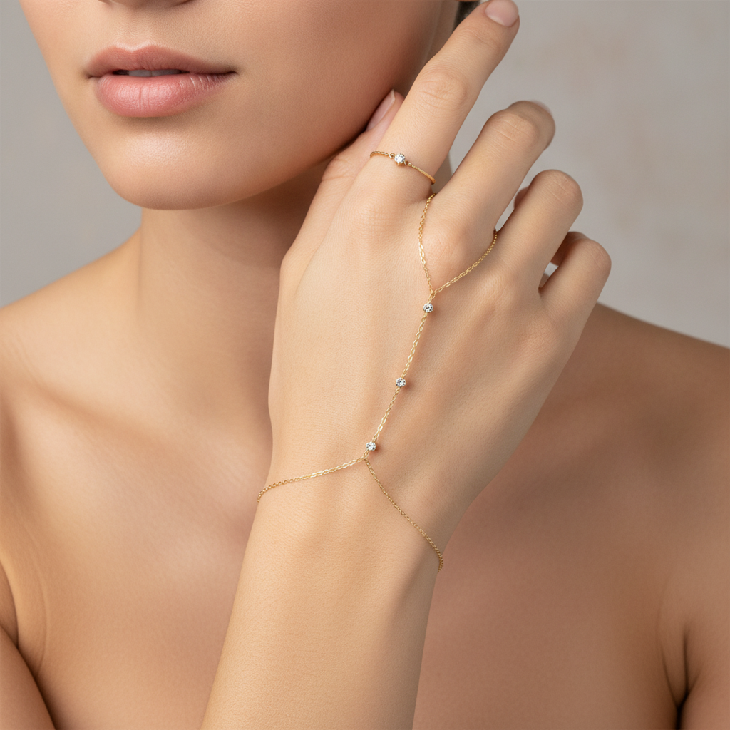 צמיד יד טבעת ציפוי זהב - on model